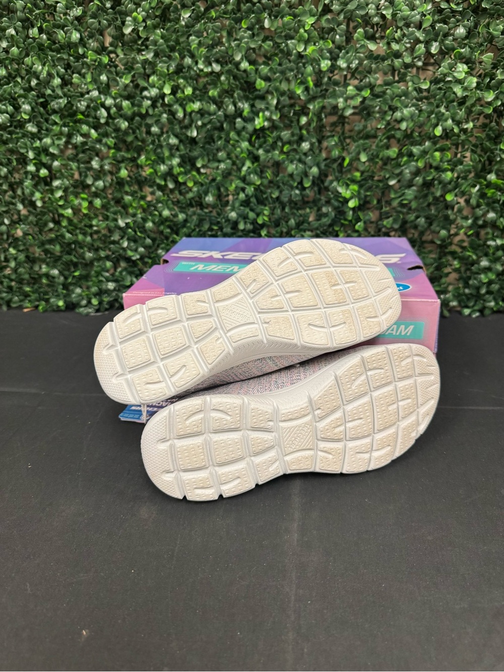 Skechers Summits Sweet Glow Womens Slip-On Walking Shoes - Women’s 5 - Picture 7 of 12